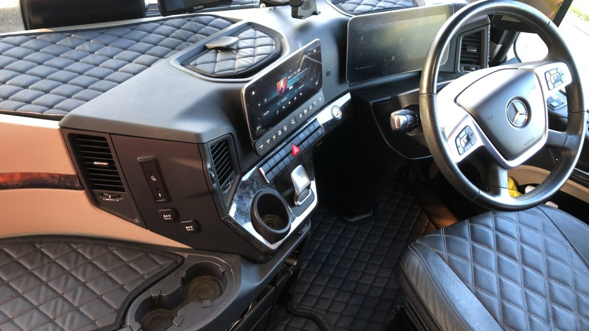 Mercedes Actros 5 RHD Truck Cab Mats